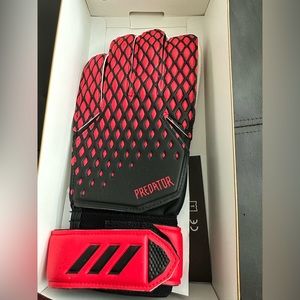Adidas predator goalie gloves size 10